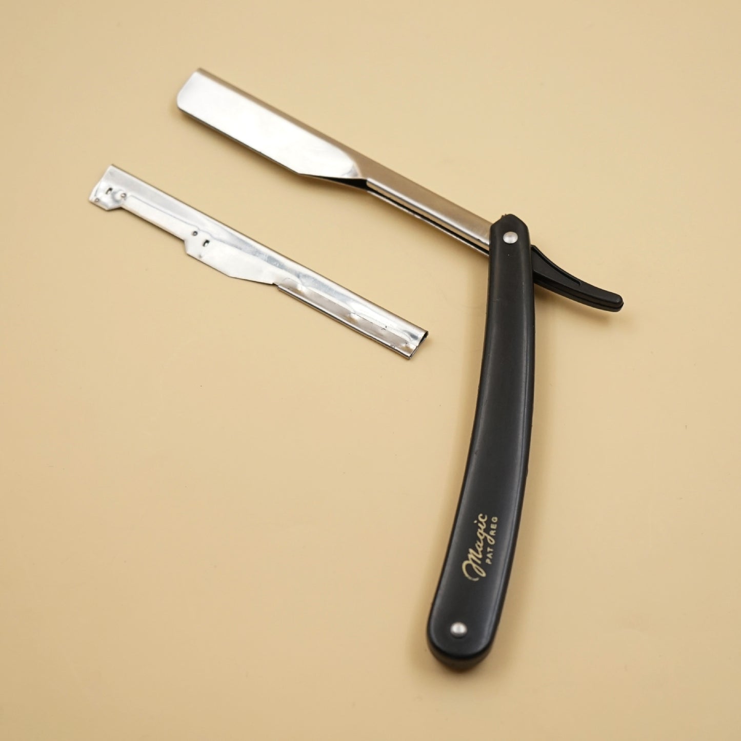 Rasoir Droit Professionnel Magic (Coupe-Choux) | Lame Interchangeable Style Barbier